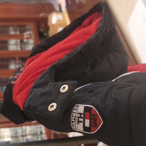 Tommy Hilfiger Black Winter Jacket. Fleece-Lined Red. NWT. NEW $100 - Picture 6 of 16